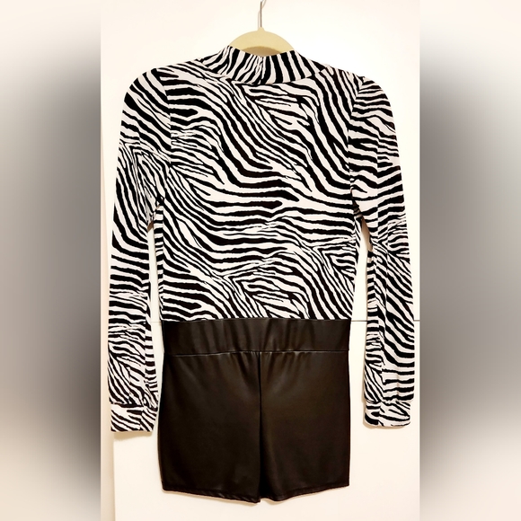 Romper - Picture 2 of 2